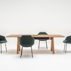 Tafel met media box (op aanvraag) 